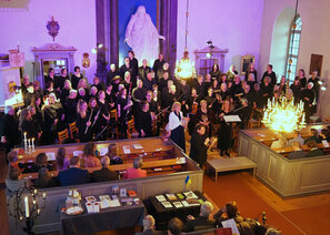 "Förklädd gud". Hagby kyrka 30 april 2025.